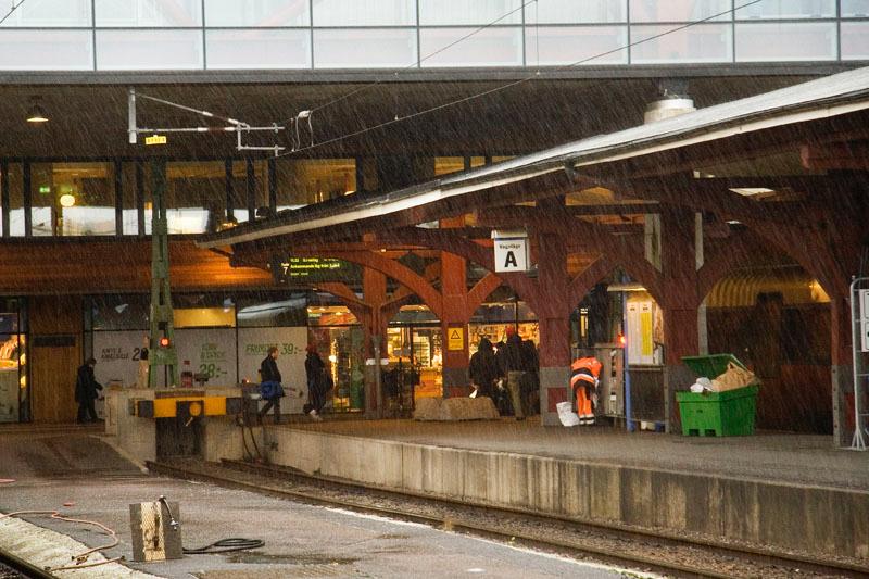 081110_8313.jpg - I Göteborg var det ett fruktansvärt oväder denna dag. Regnet piskade stundtals.